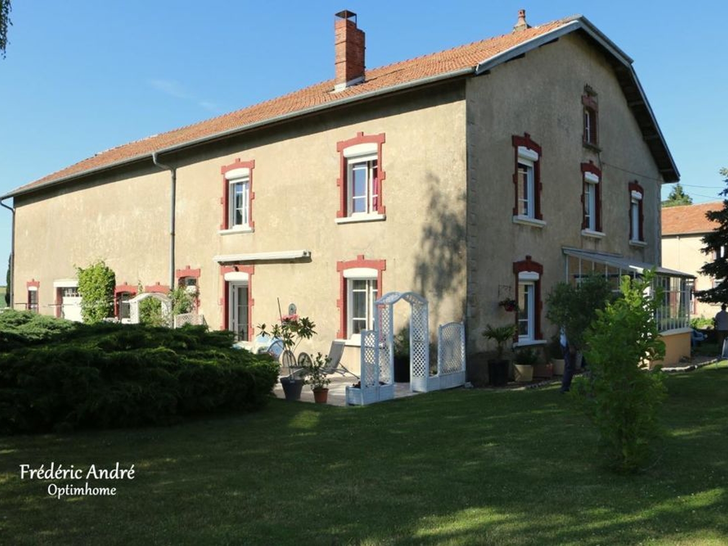 Immeuble à vendre - 14 pièces - 330m2 - Montigny-Devant-S... (55110)