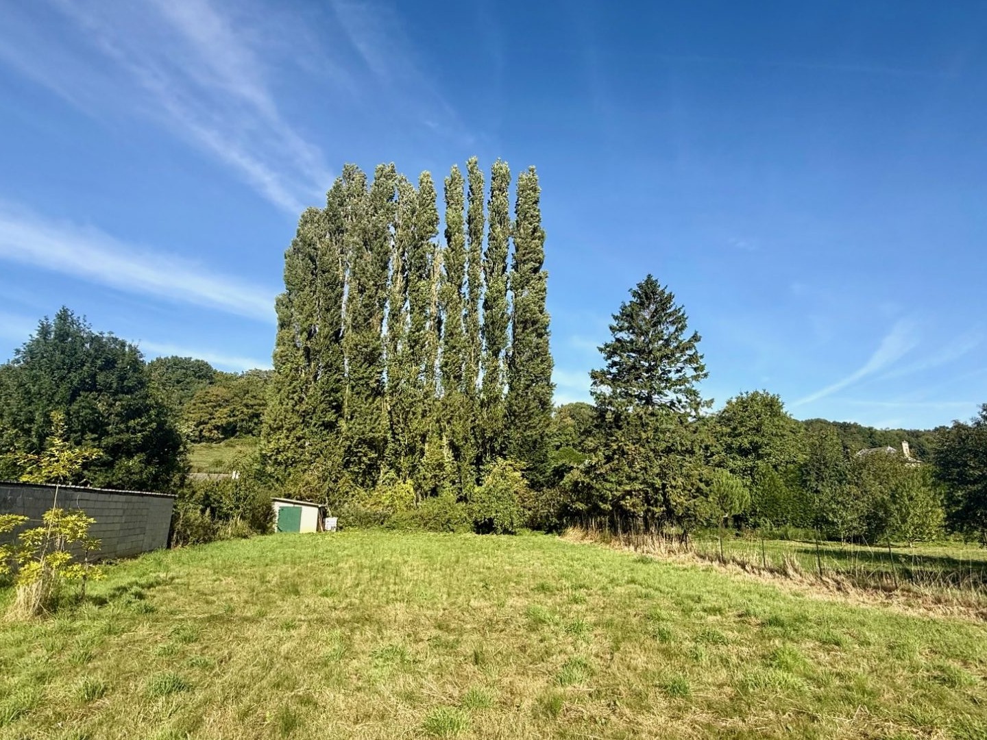 Terrain 916 m²