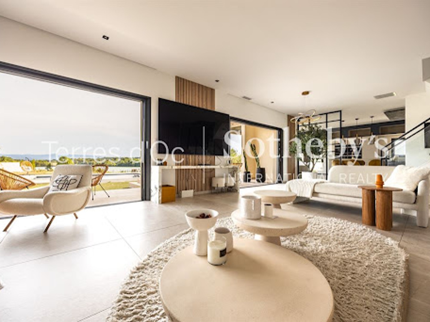 Maison 7 pièces 390 m²