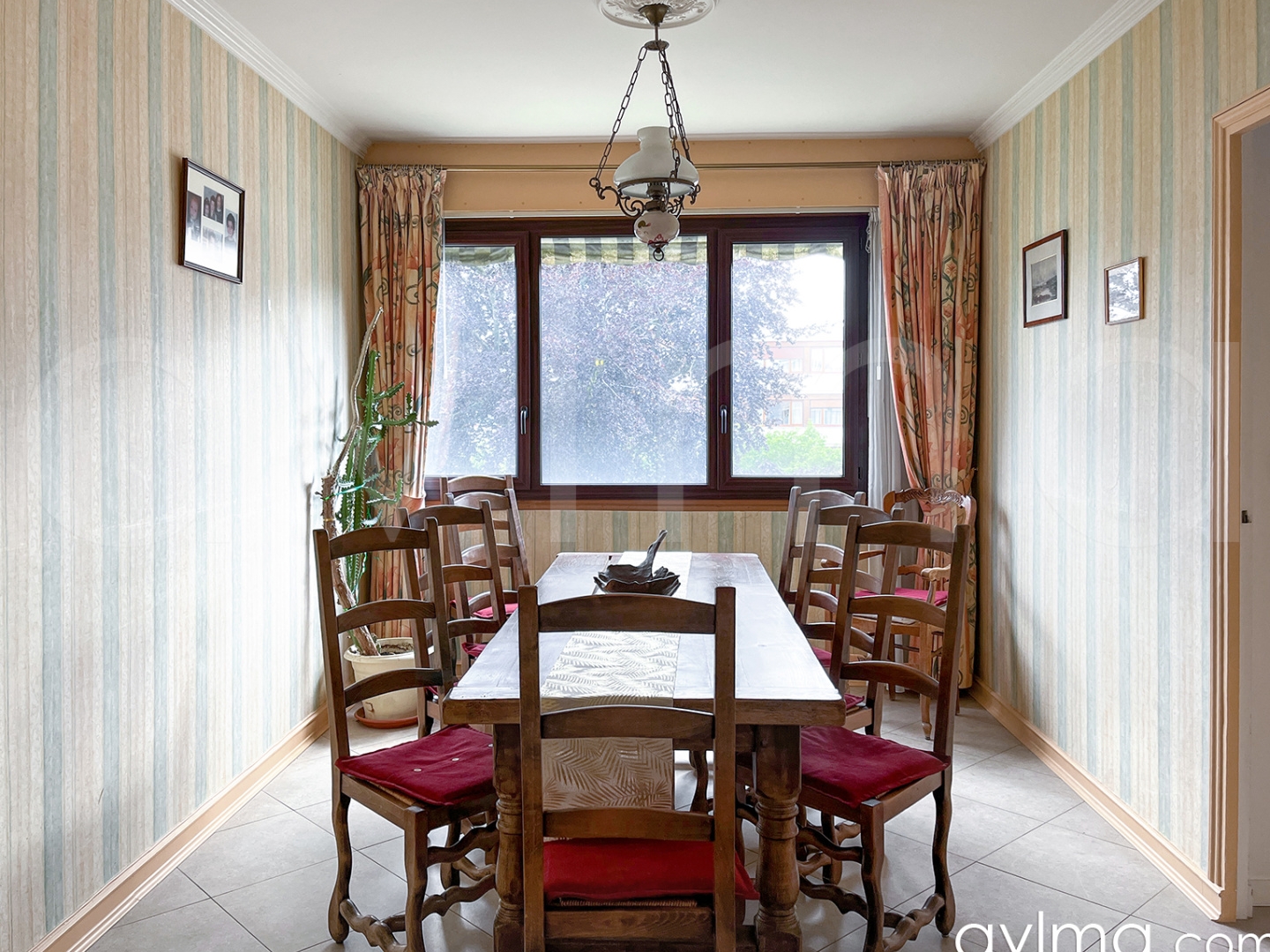 Appartement à vendre - 4 pièces - 103m2 - Noisy-Le-Roi (78590)