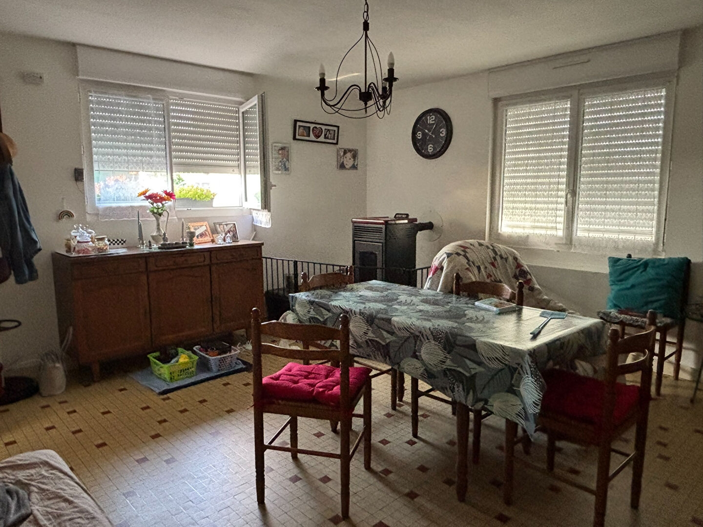 Maison à vendre - 19 pièces - 352m2 - Savigné (86400)