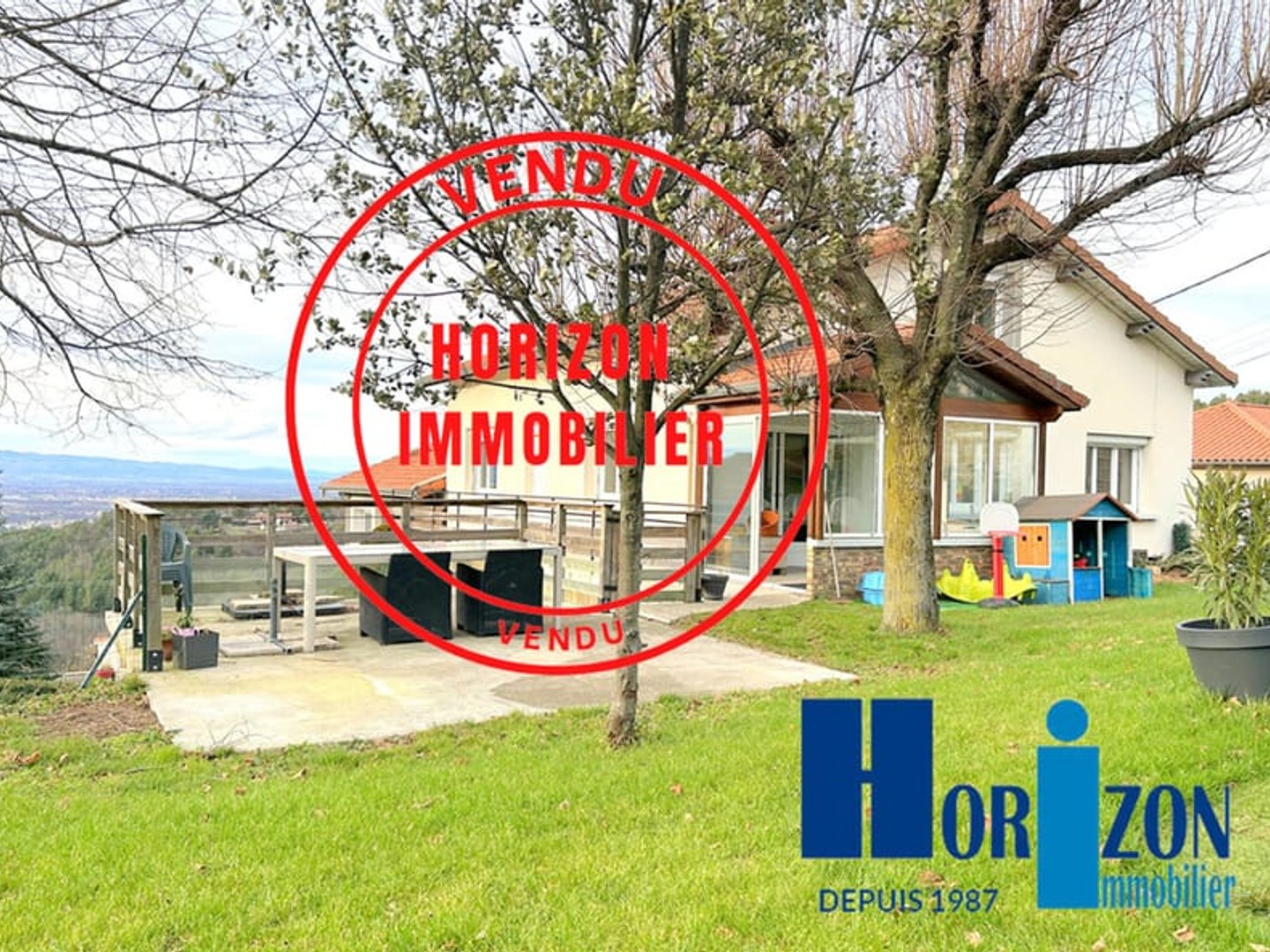 EXCLUSIVITE : SAINT-JUST-SAINT-RAMBERT MAISON 4 CHAMBRES + BUREAU SUR SOUS-SOL AVEC TERRAIN