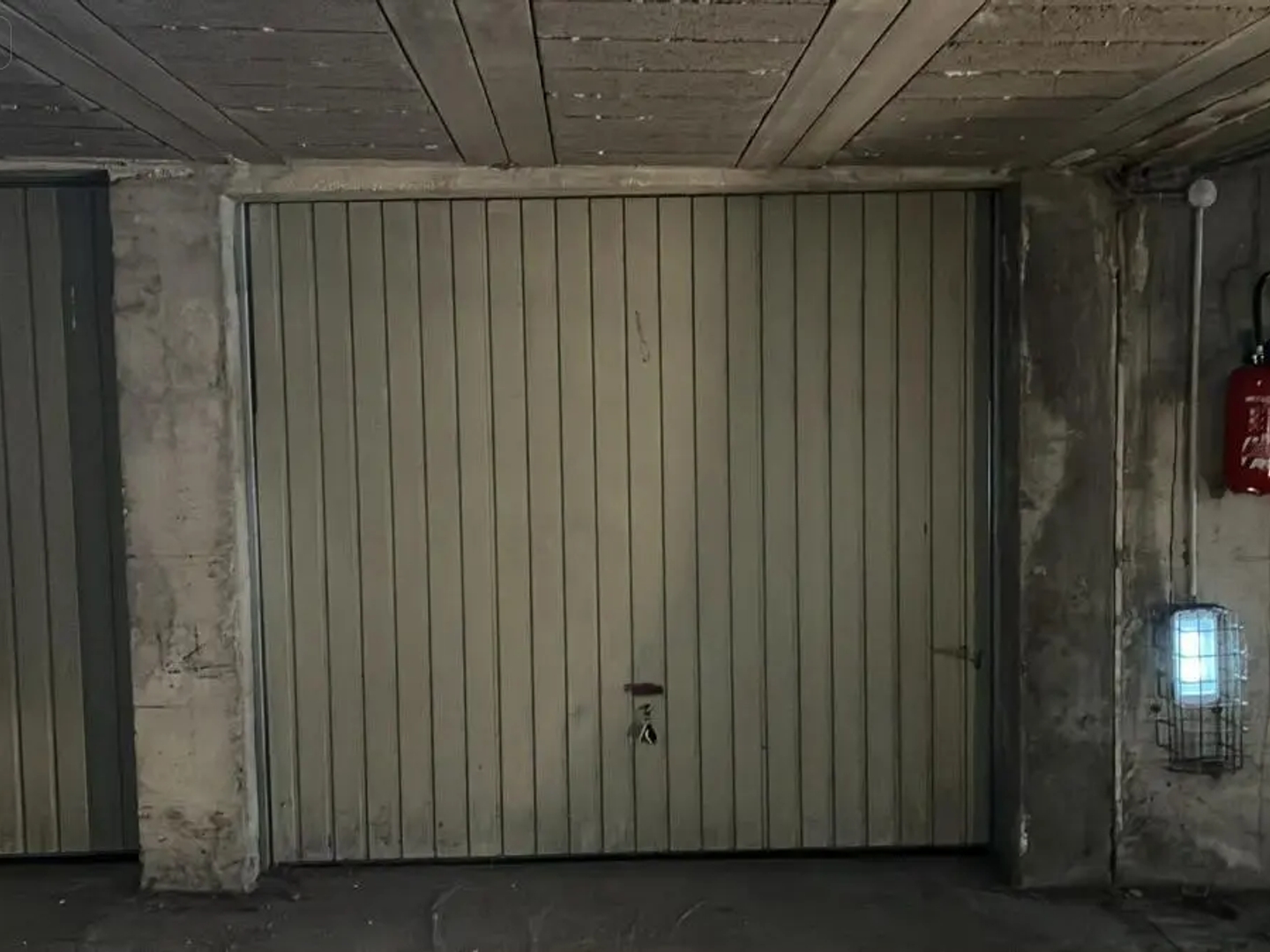 Garage/parking 12 m²