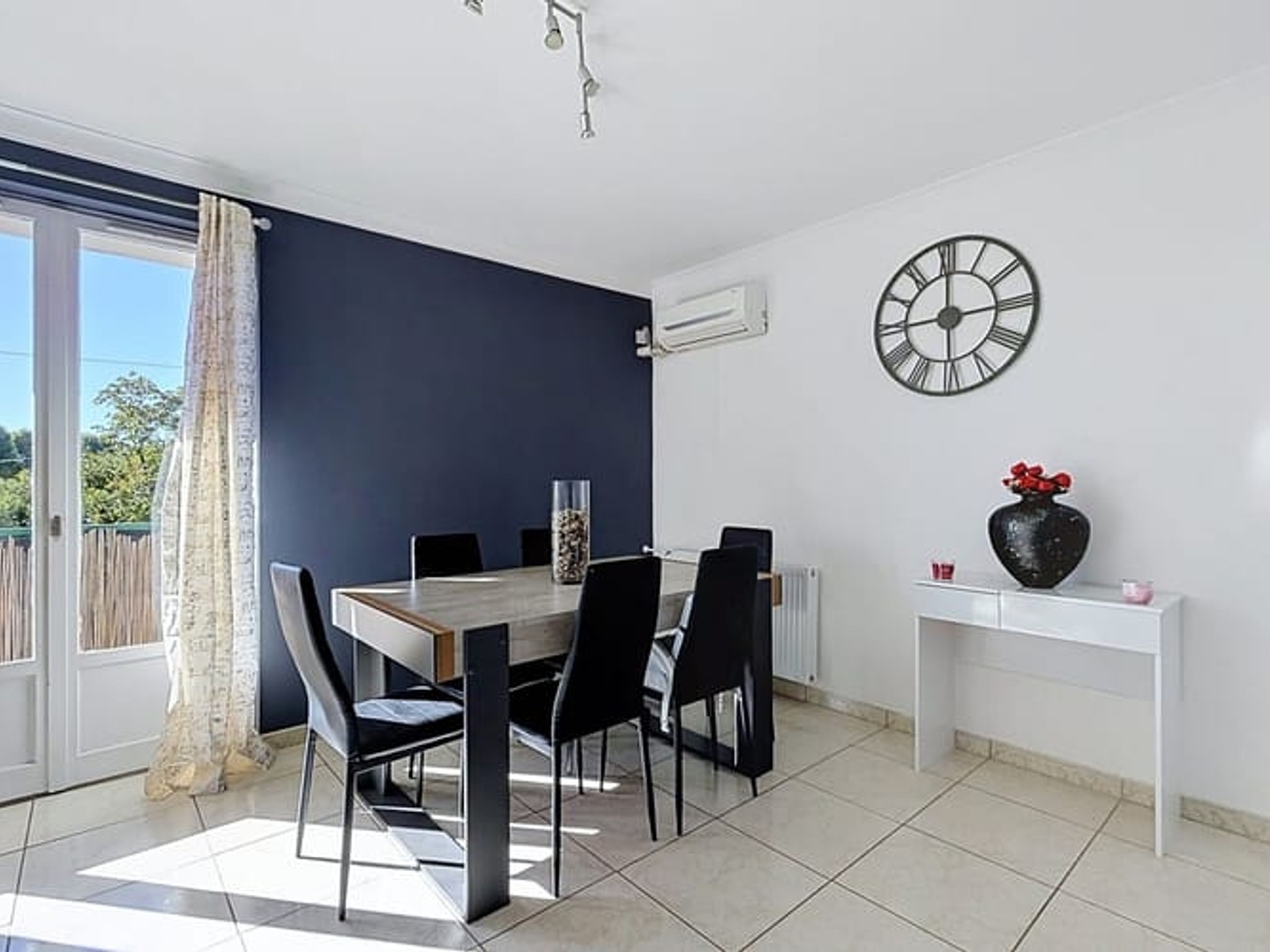 Appartement à vendre - 4 pièces - 74m2 - Tournon-Sur-Rhône (07300)
