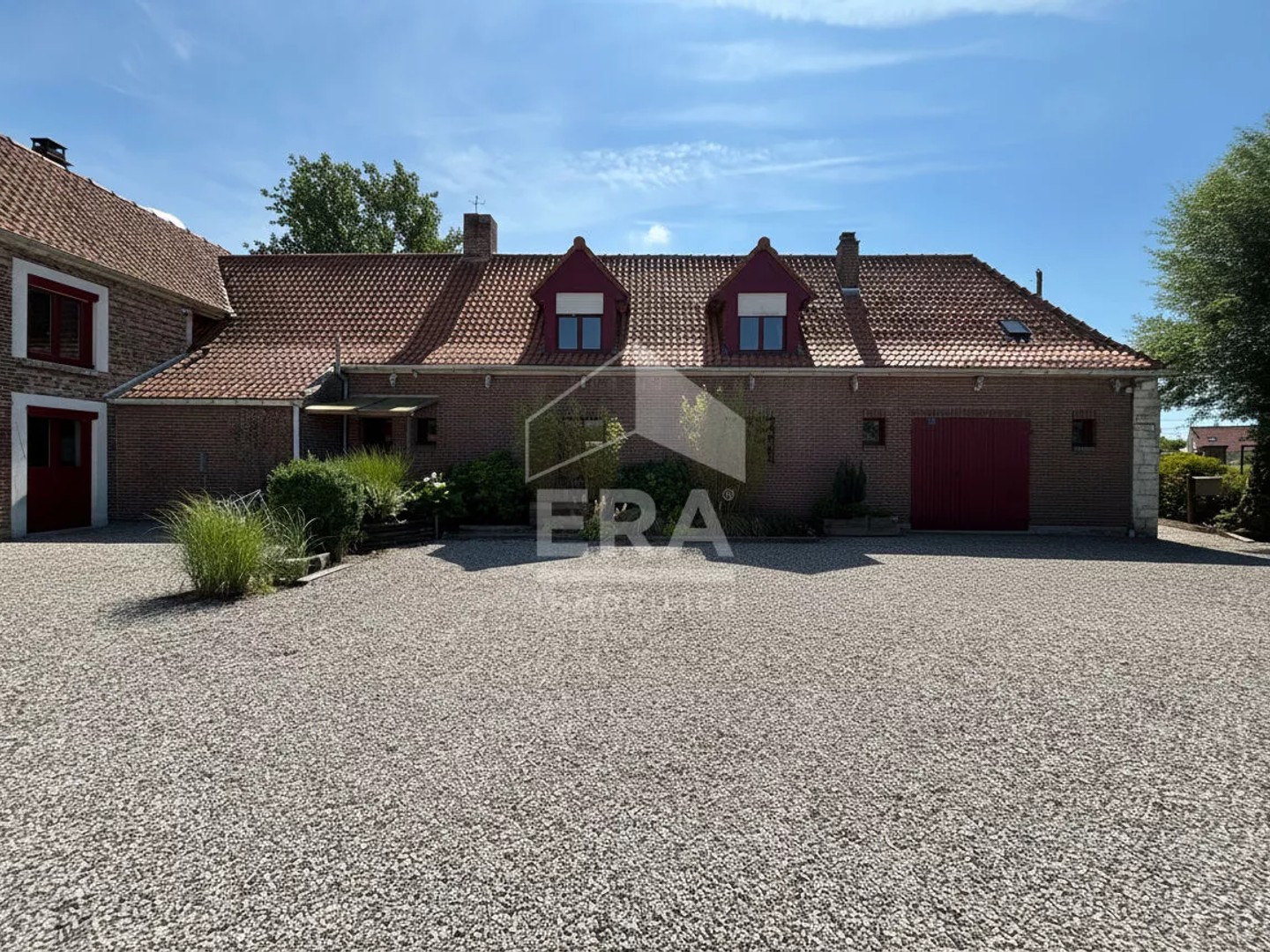Maison 16 pièces 338 m²