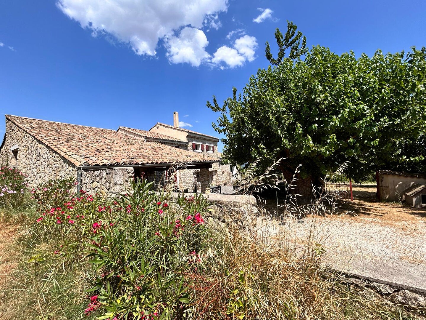 Maison 8 pièces 280 m²
