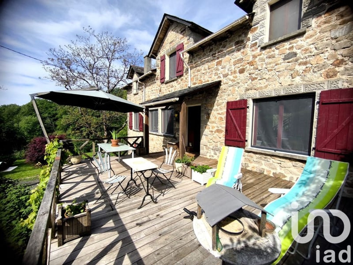 Maison 8 pièces 230 m²