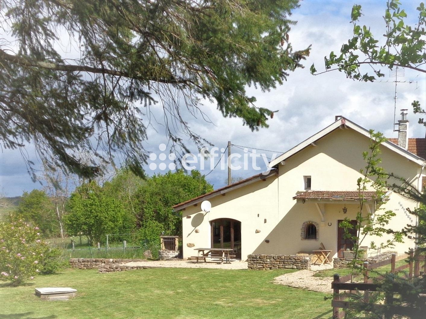 Maison à vendre - 3 pièces - 108m2 - Colombier-En-Brio... (71800)