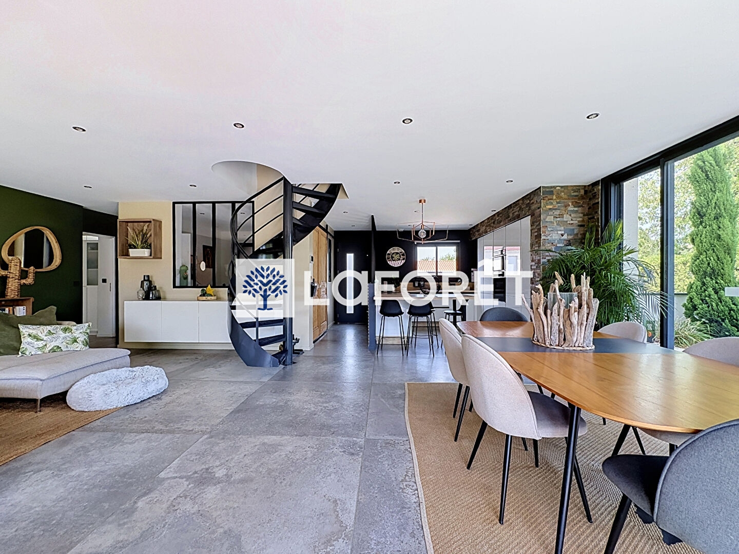 Maison à vendre - 5 pièces - 145m2 - Miribel (01700)