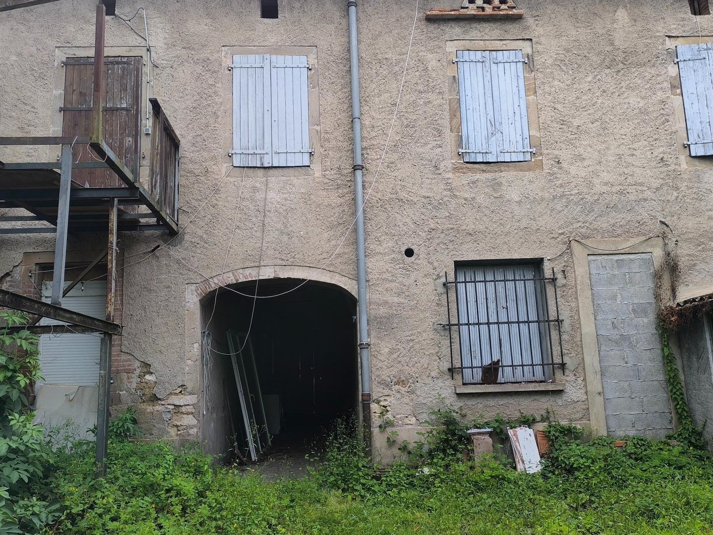 Immeuble à vendre - 250m2 - Blaye-Les-Mines (81400)