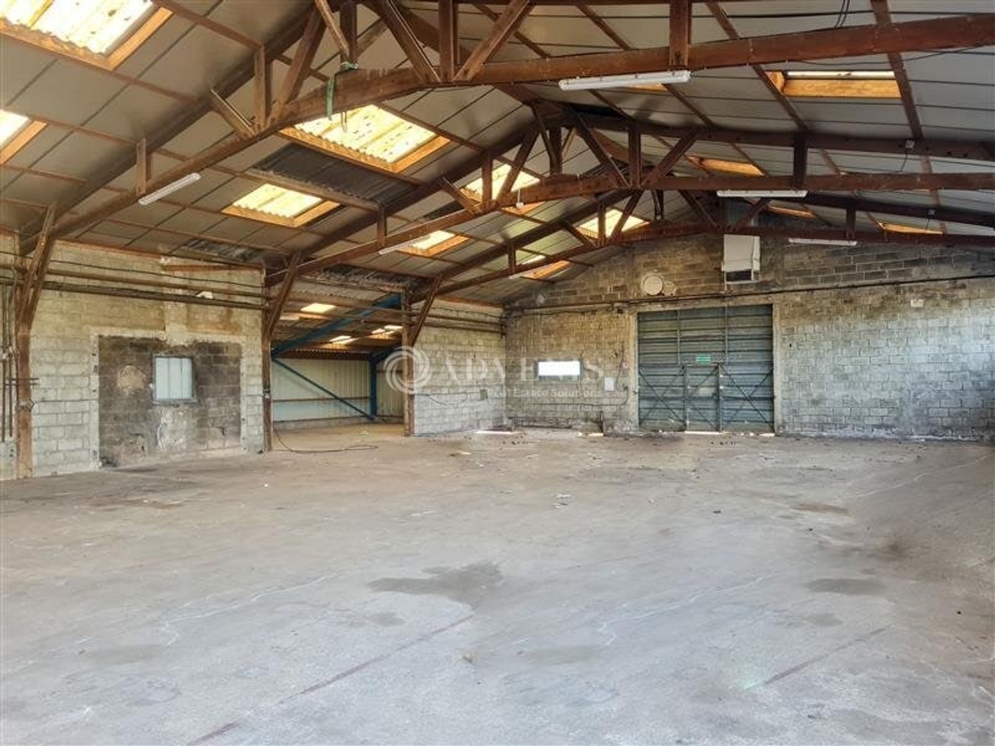 Local d'activités A VENDRE