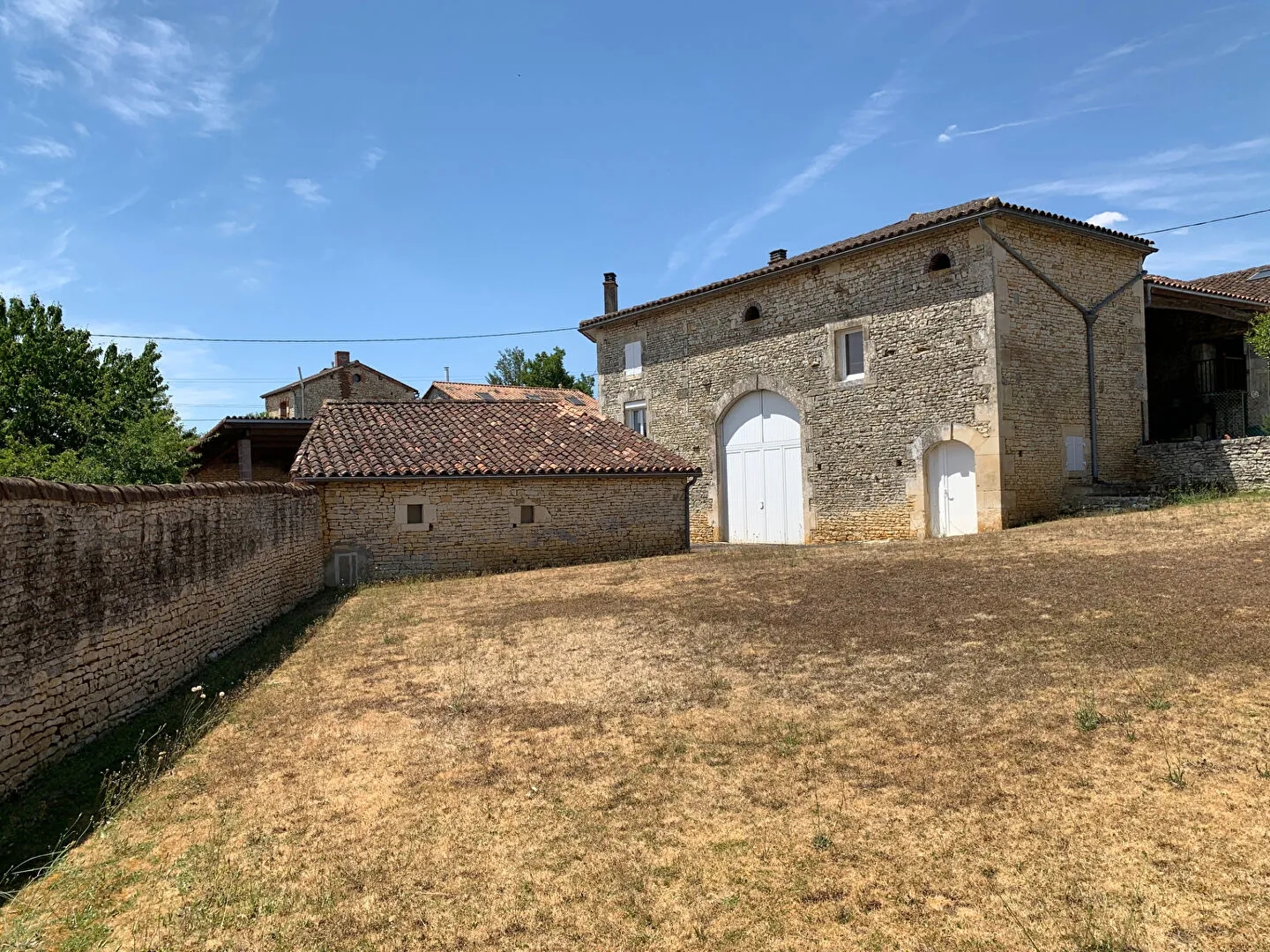 Maison à vendre - 4 pièces - 104m2 - Poursac (16700)