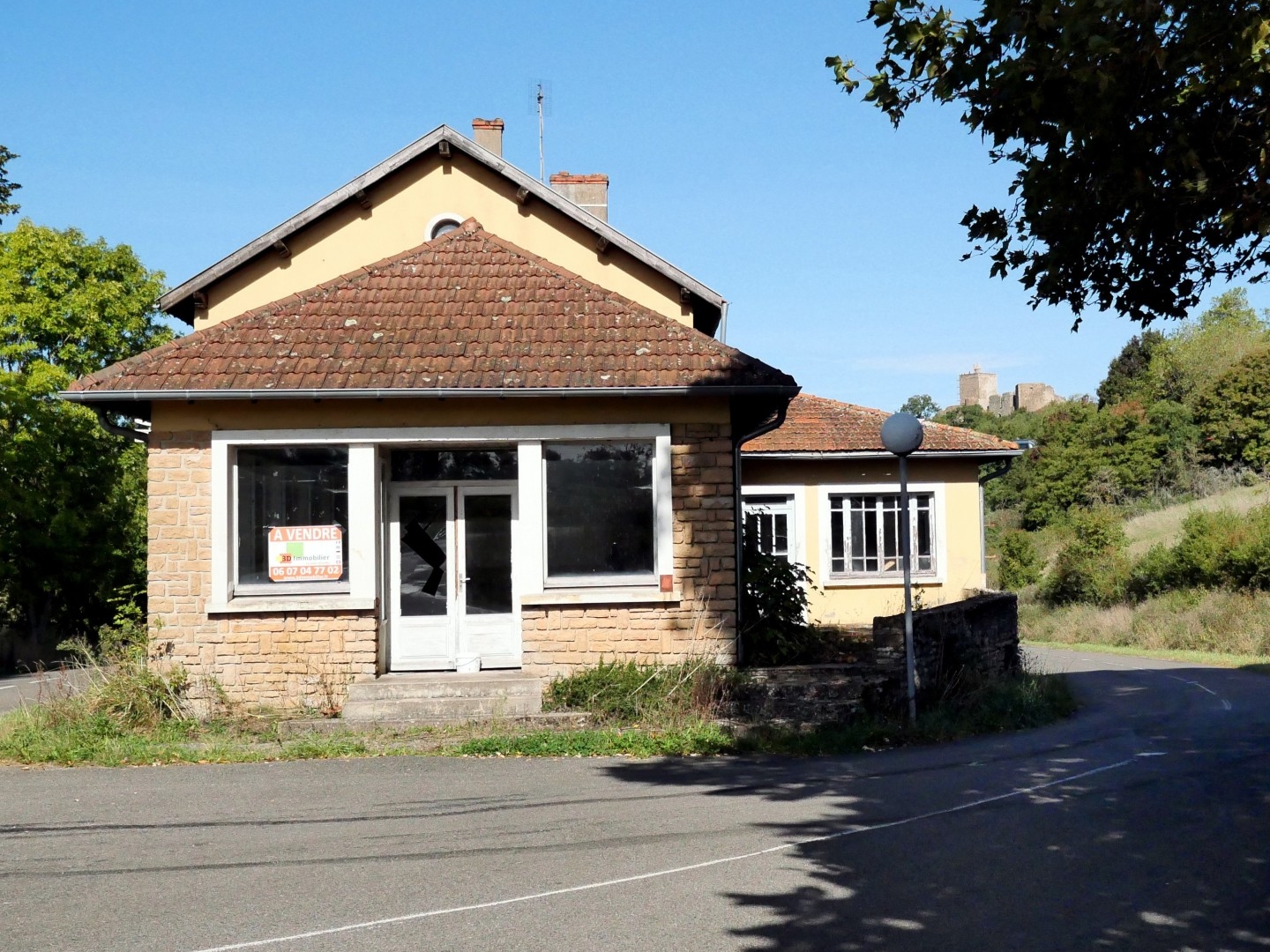 Locaux à vendre - 12 pièces - 350m2 - Tournus (71700)