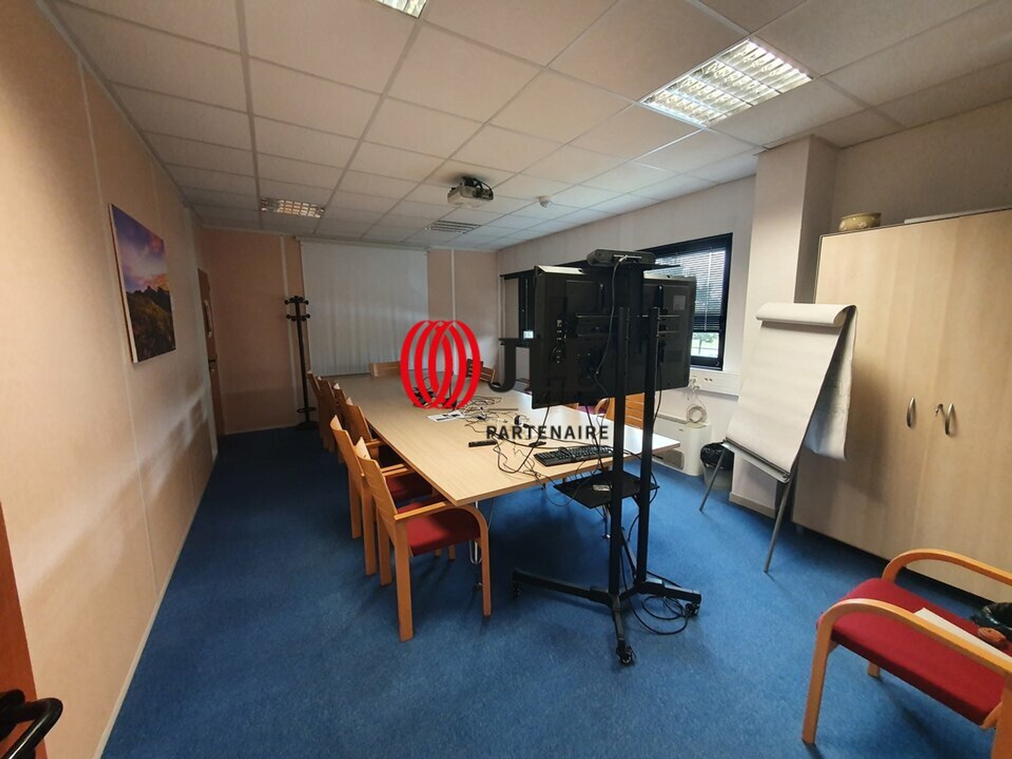 Locaux à vendre - 1 pièce - 142m2 - Aubière (63170)