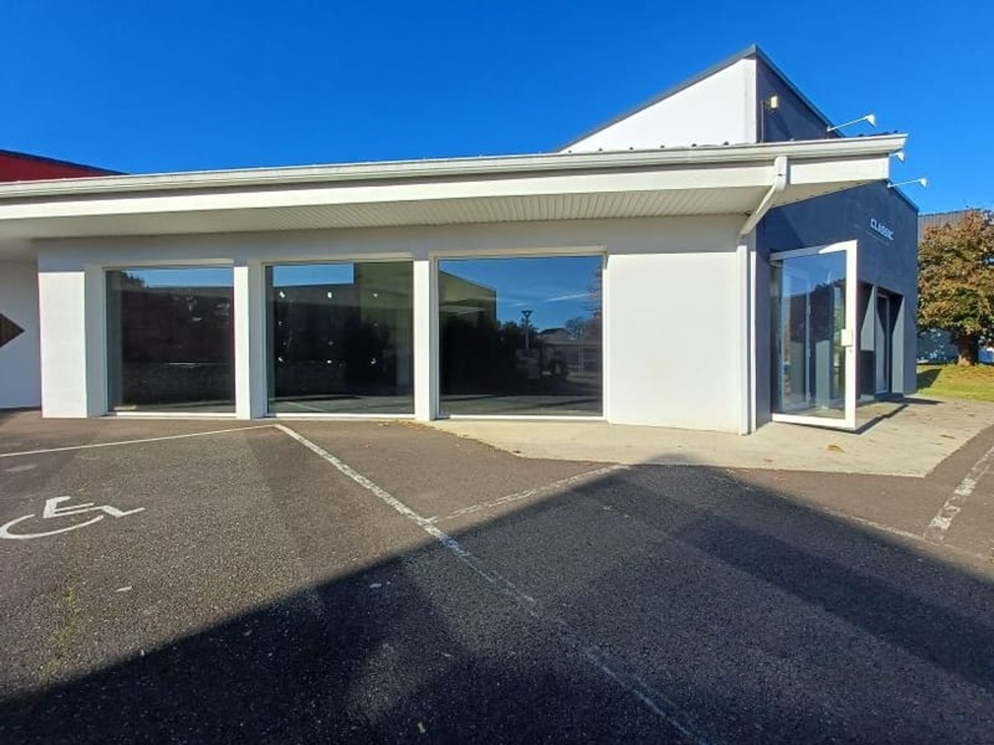 OPPORTUNITÉ D'INVESTISSEMENT : Murs Commerciaux - 576 m²