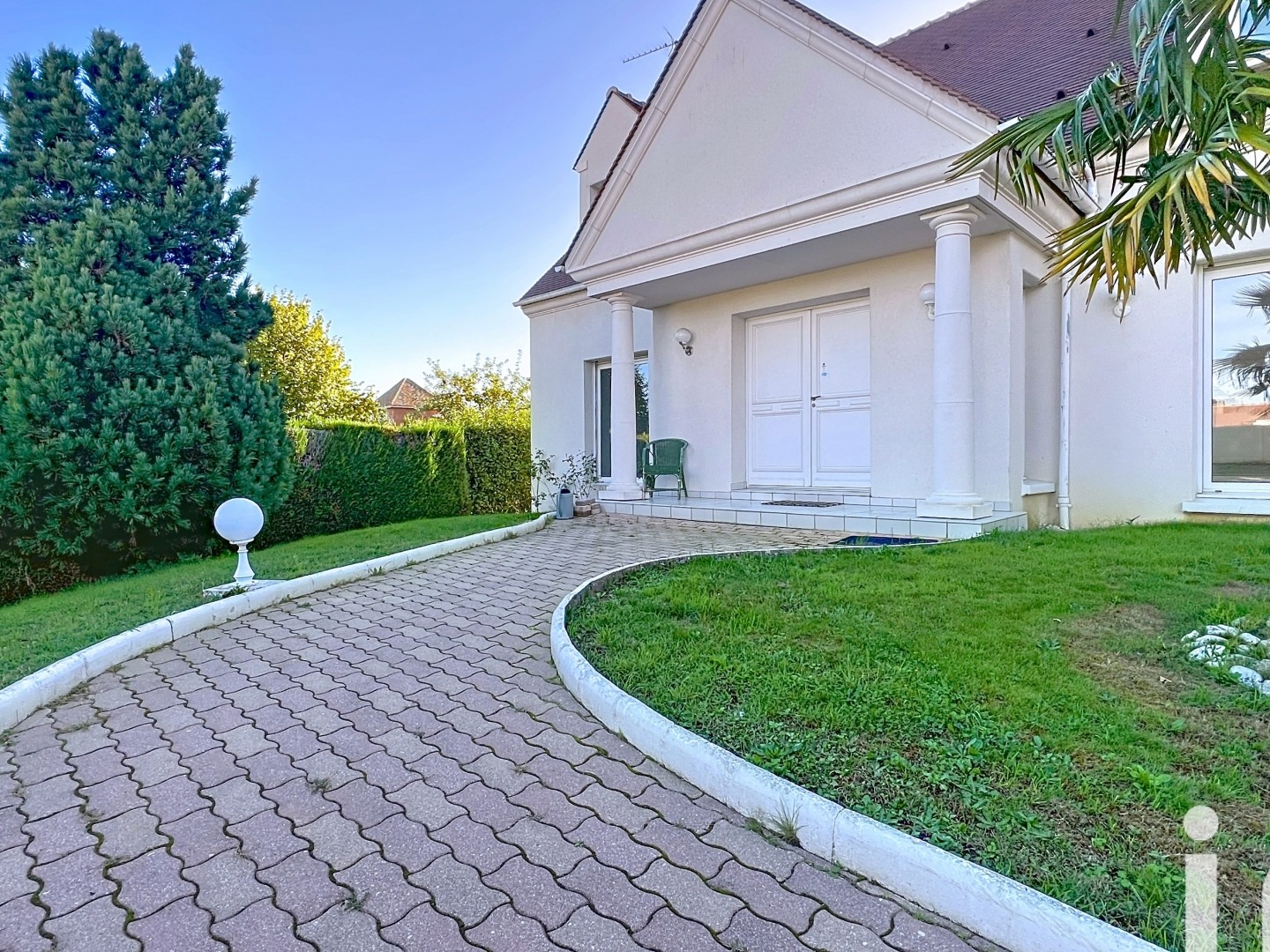 Maison 7 pièces 184 m²
