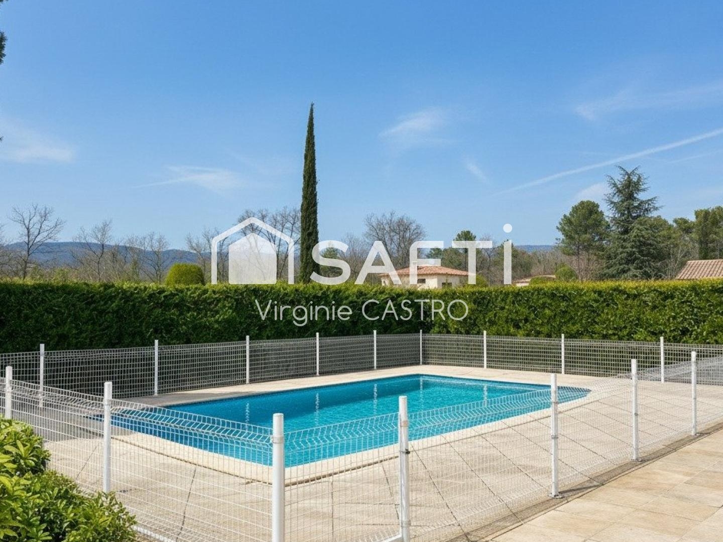 Maison à vendre - 6 pièces - 139m2 - Callian (83440)