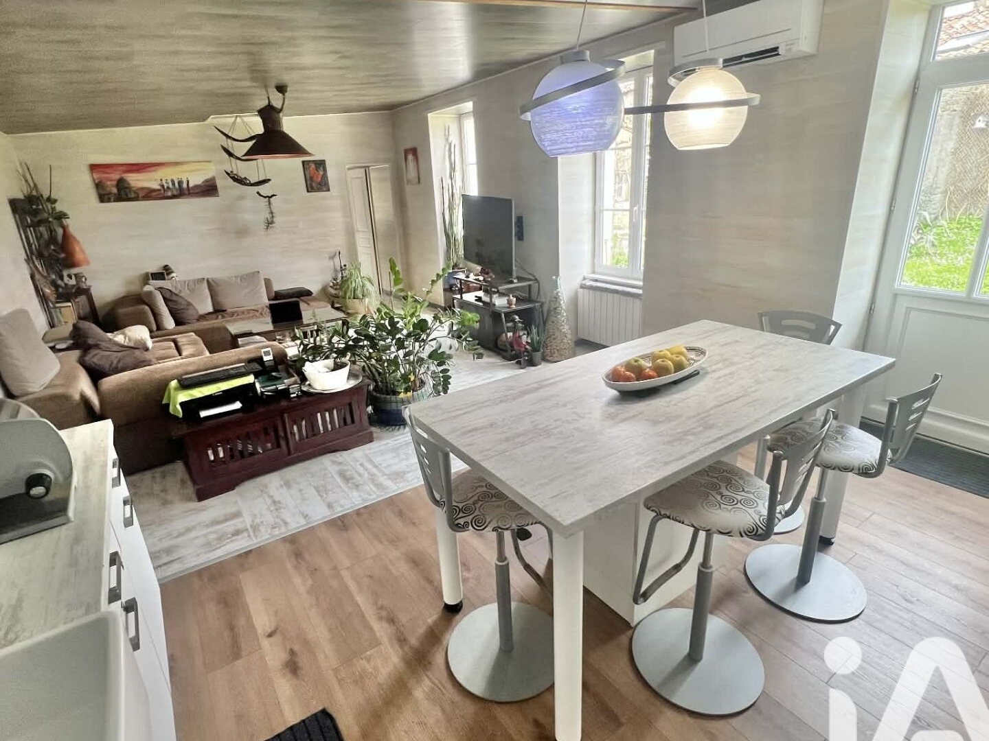 Maison à vendre - 6 pièces - 103m2 - Saint-Pierre-La-Noue (17700)