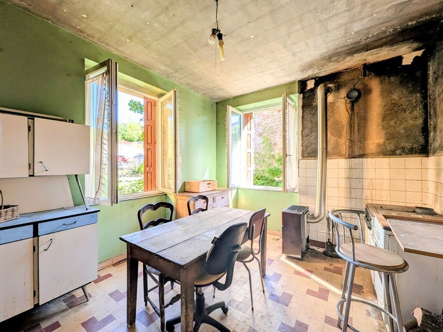 Maison à vendre - 5 pièces - 1578m2 - Belsentes (07160)