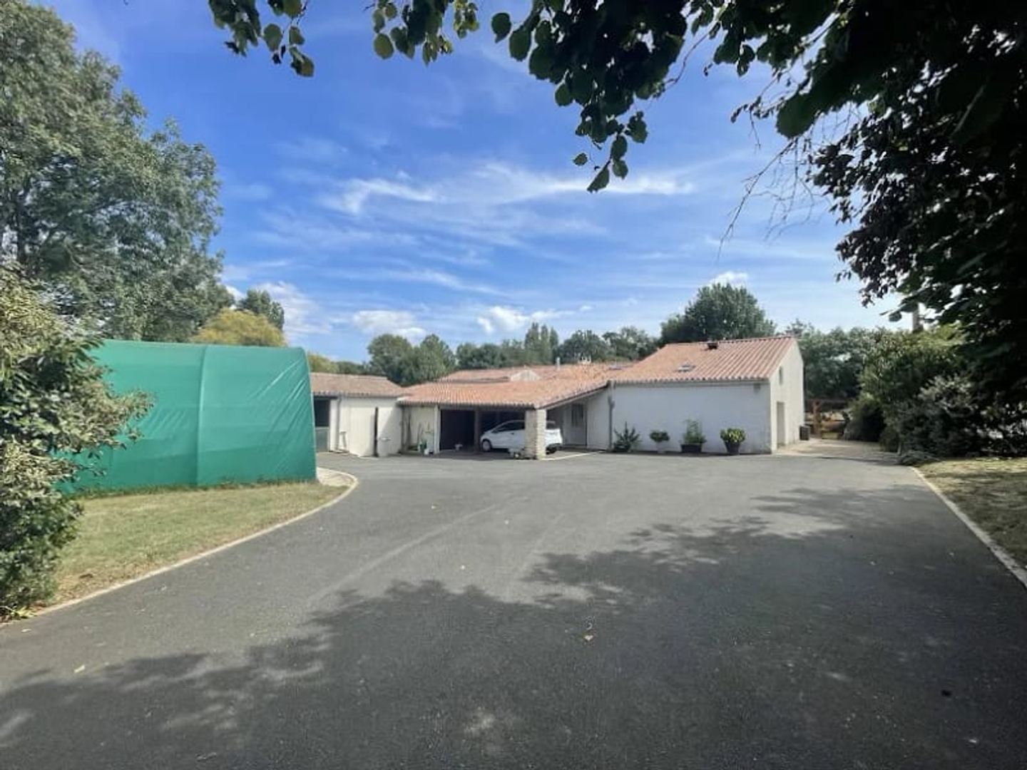 Maison à vendre - 7 pièces - 178m2 - Tonnay-Charente (17430)