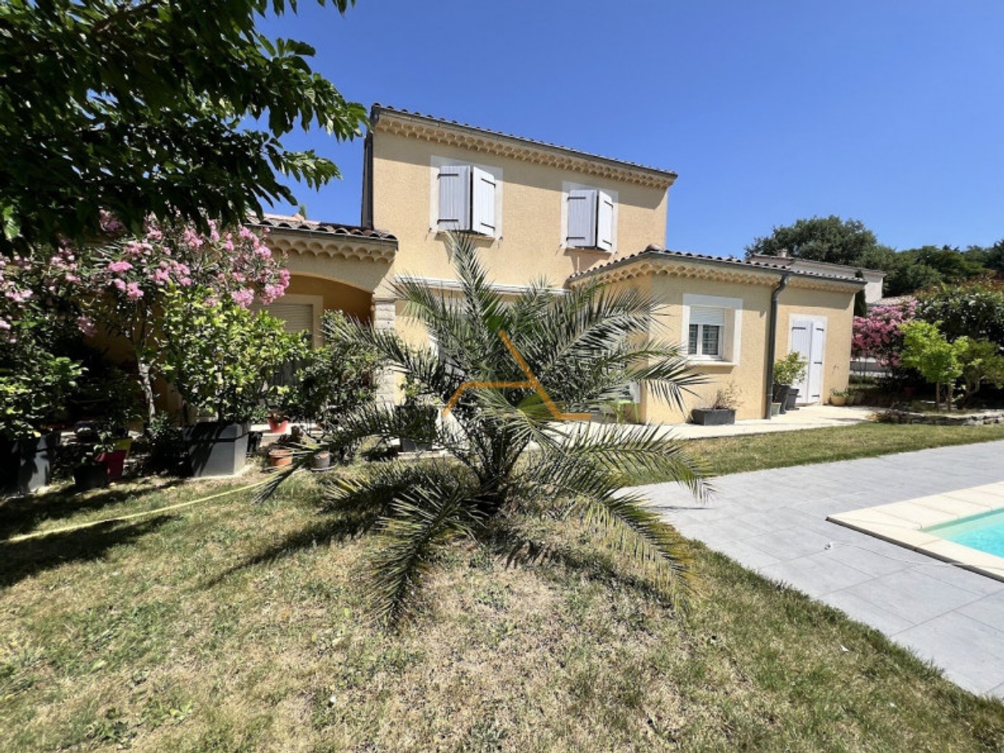 Villa 7 pièces 140 m²