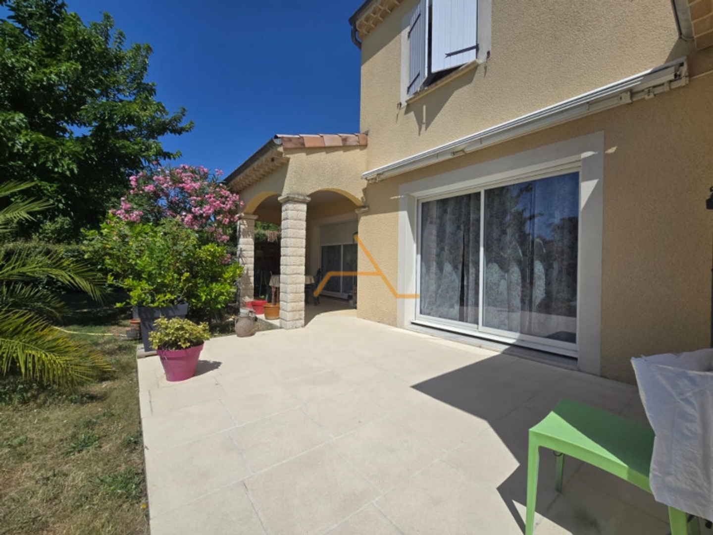 Maison à vendre - 7 pièces - 140m2 - La Bégude-De-Mazenc (26160)
