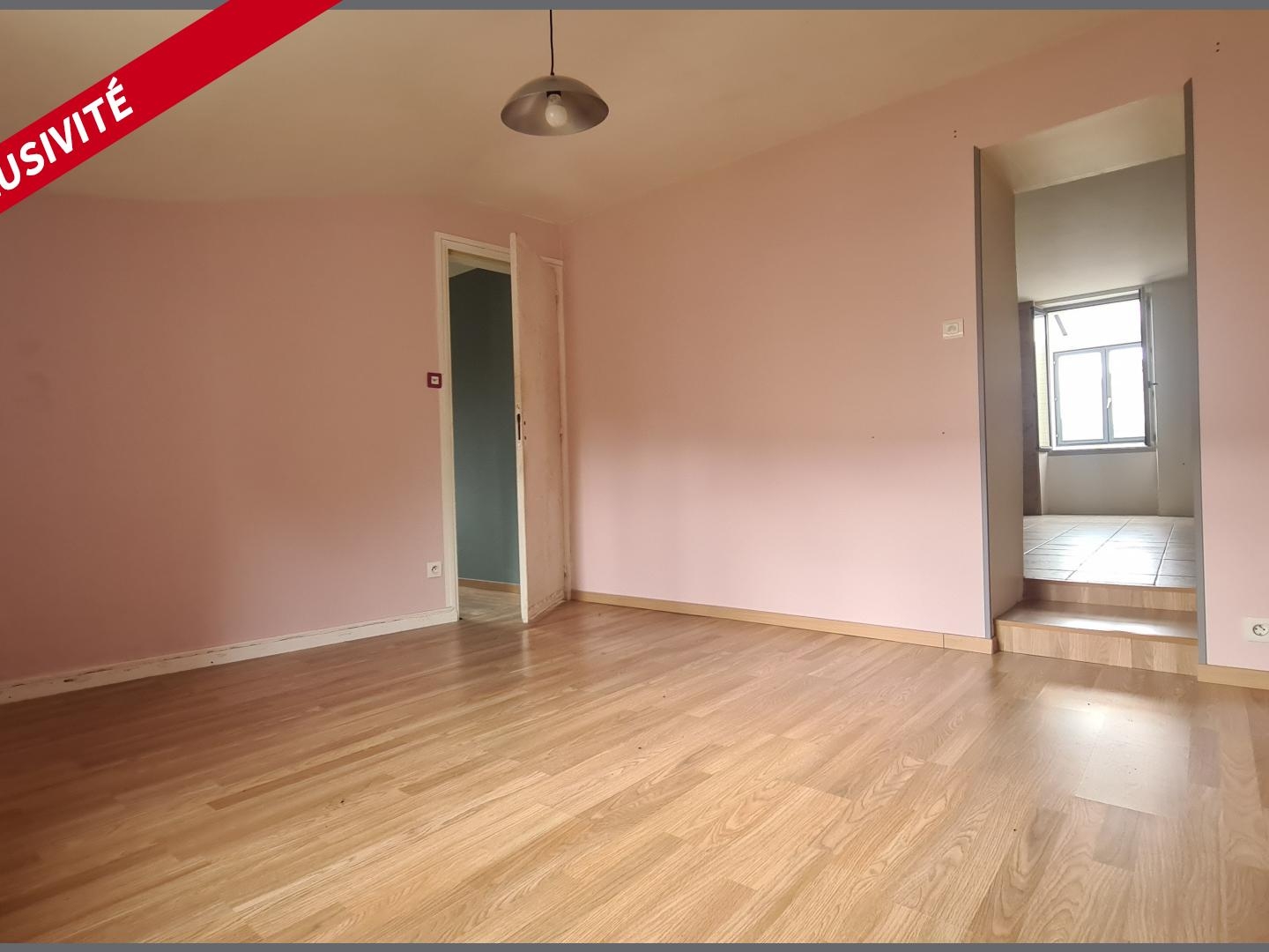 Bureaux à vendre - 7 pièces - 90m2 - Argentonnay (79150)