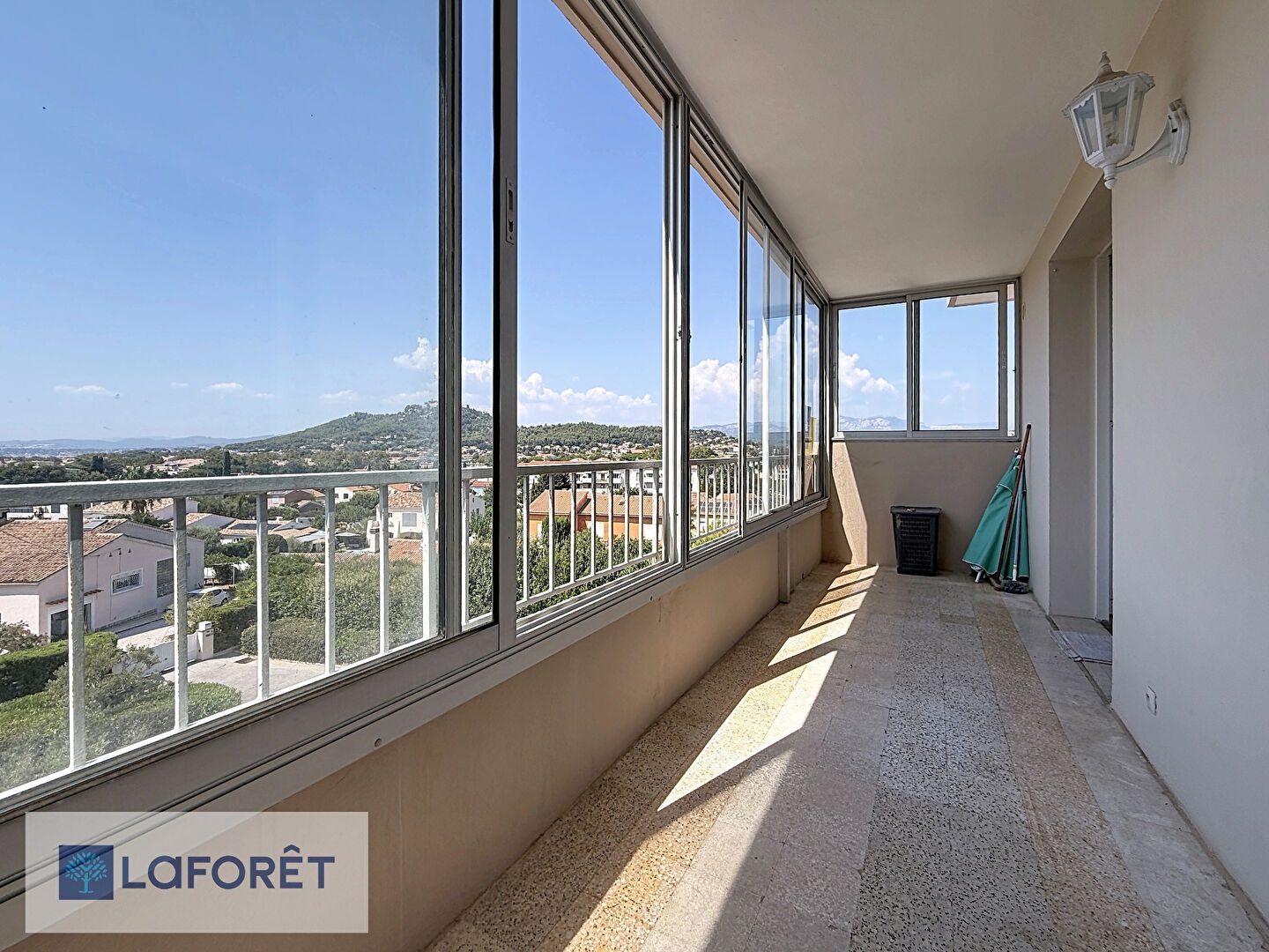 Appartement à vendre - 4 pièces - 70m2 - Six-Fours-Les-Plages (83140)