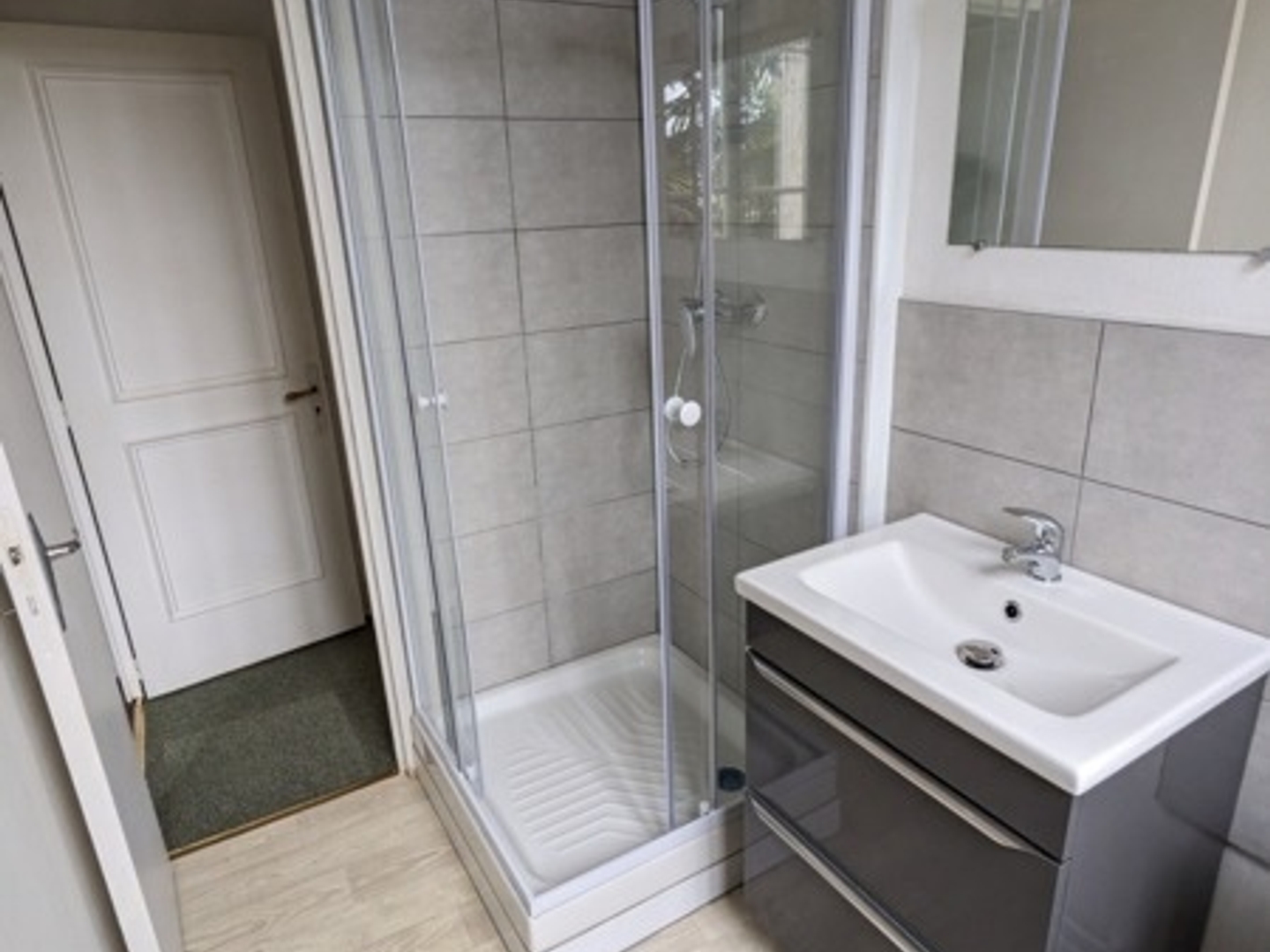 Immeuble à vendre - 203m2 - Saintes (17100)