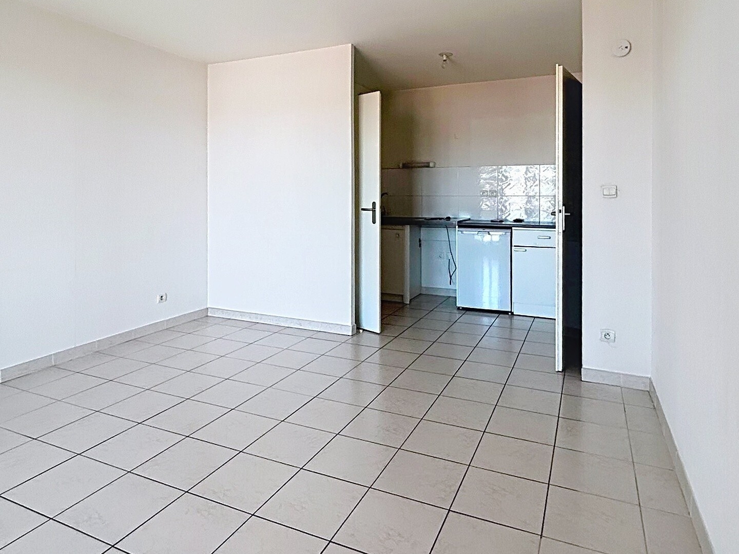 Appartement à vendre - 2 pièces - 44m2 - Nîmes (30000)