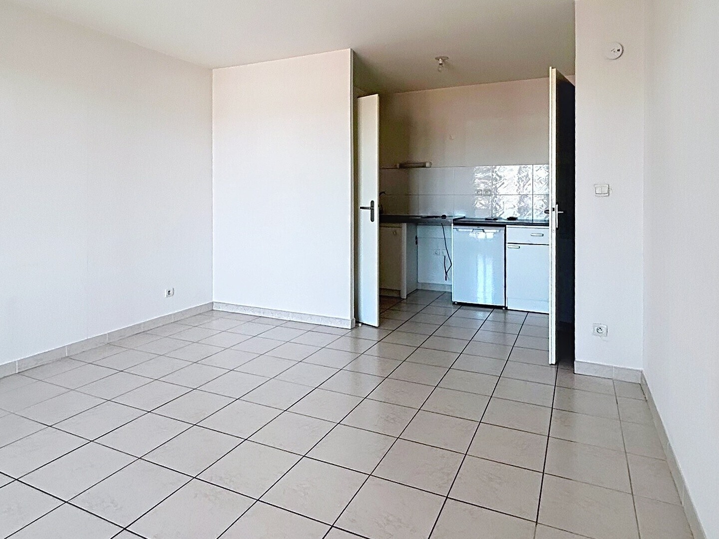 Appartement à vendre - 2 pièces - 44m2 - Nîmes (30000)