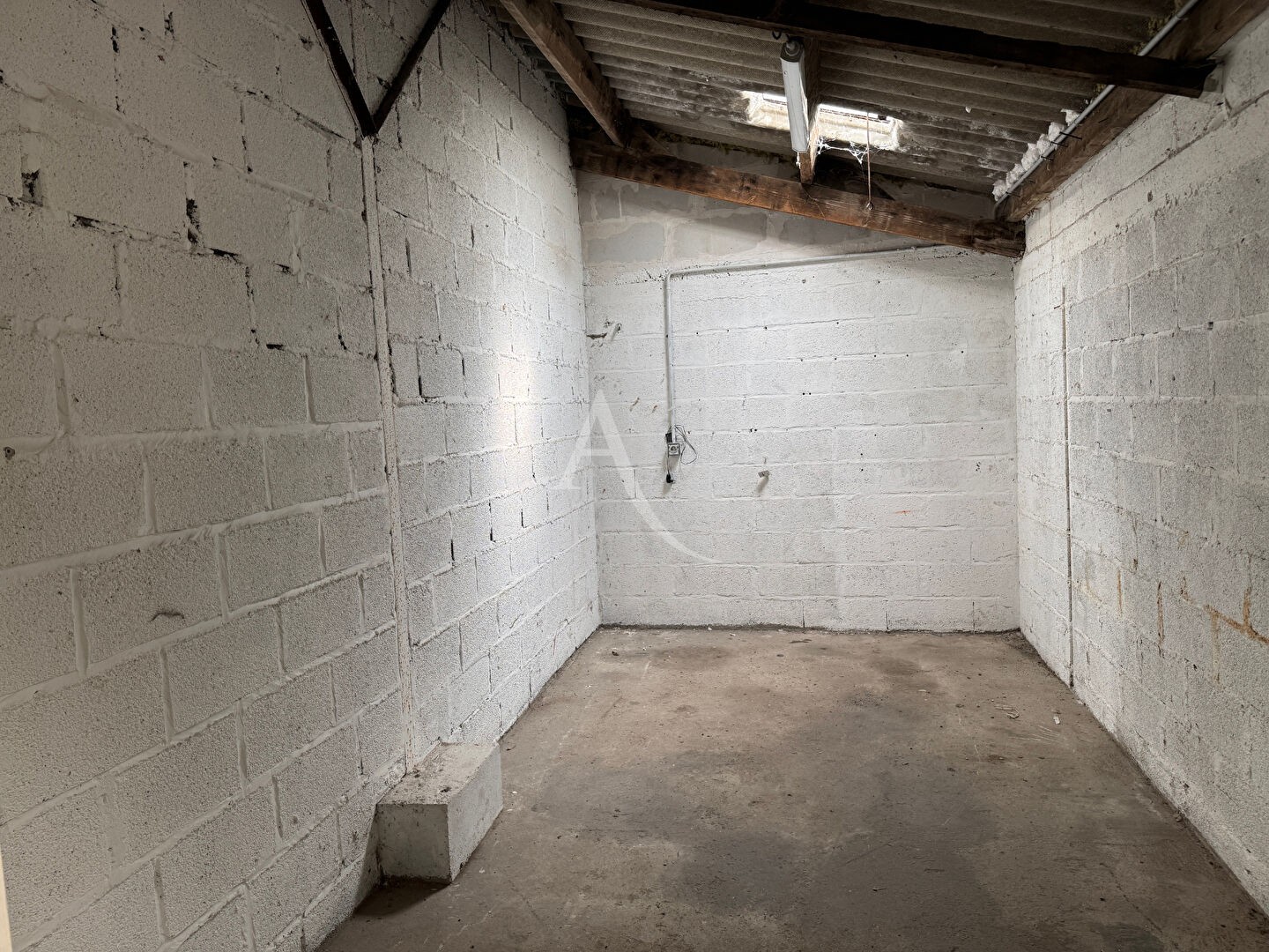 Immeuble commercial 50 m²