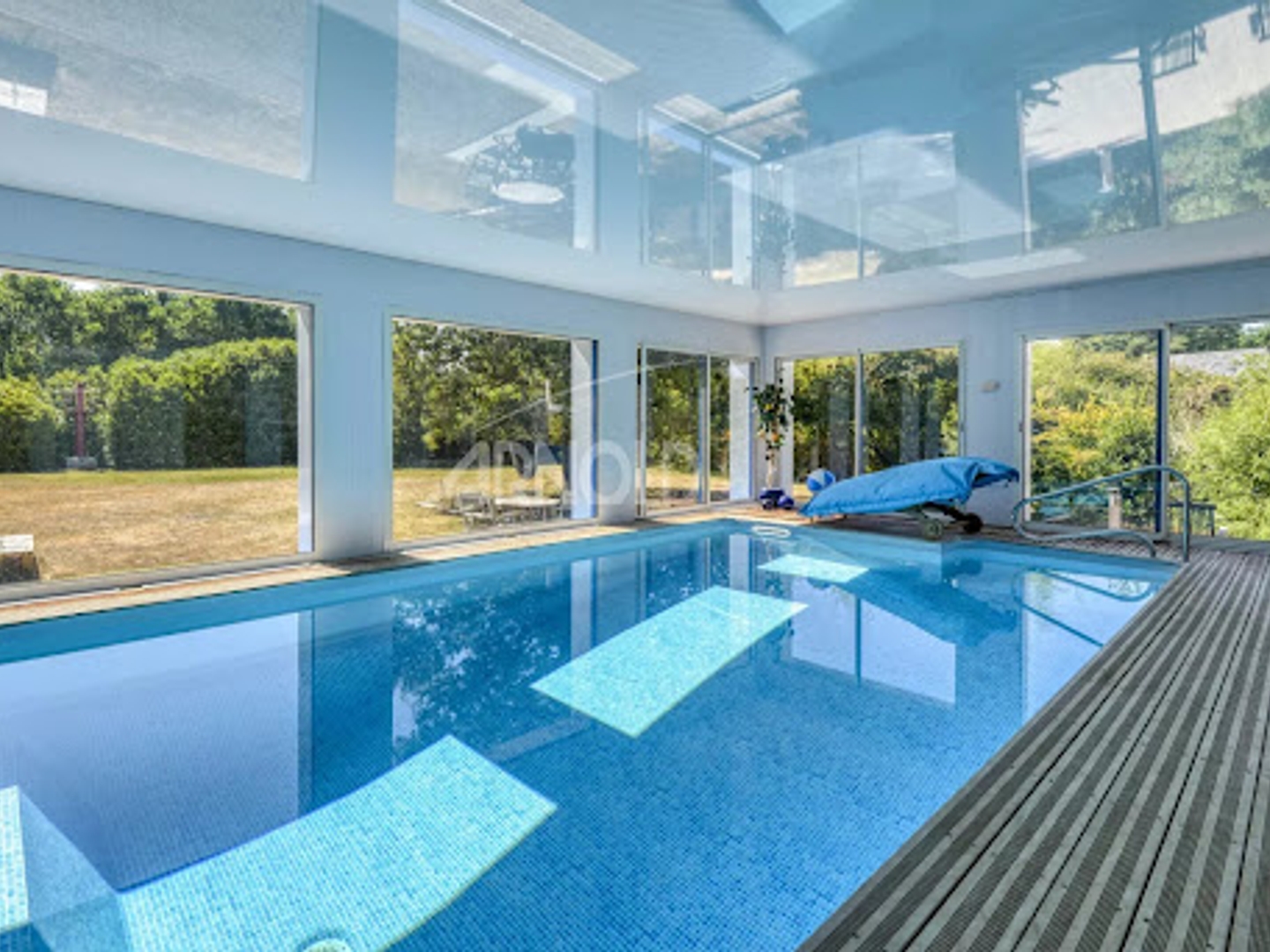 Maison 7 pièces 272 m²