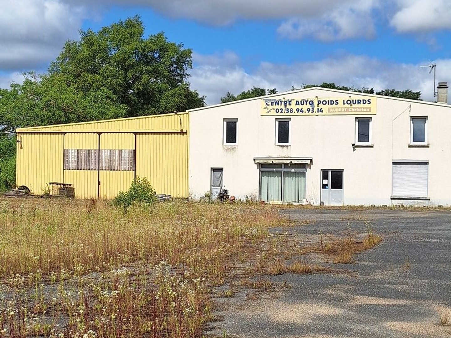 Vente garage 850 m²