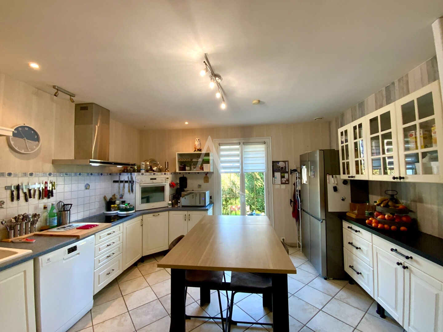 Maison à vendre - 7 pièces - 174m2 - Allas-Bocage (17150)