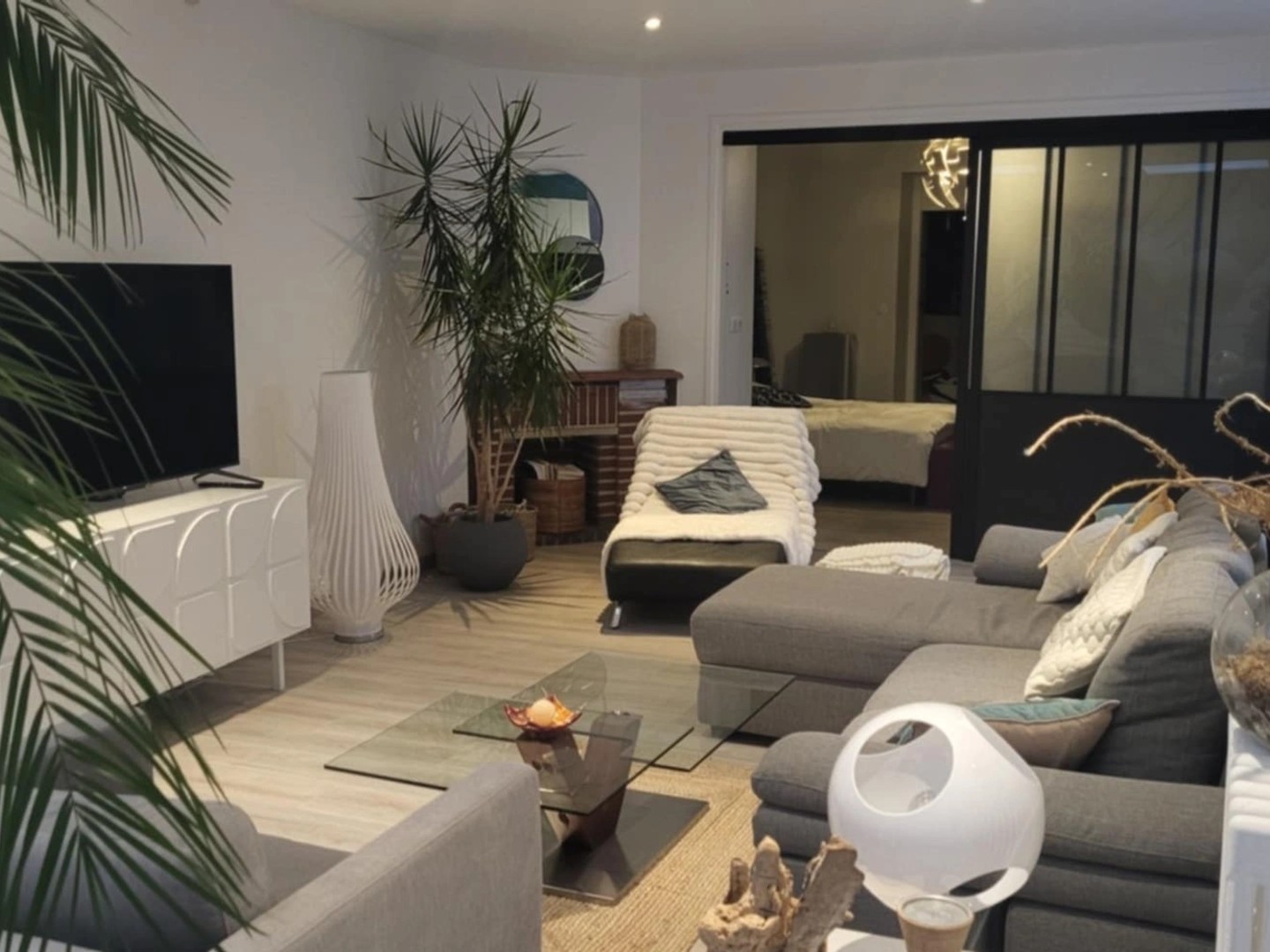 À VENDRE - Superbe loft rénové de 155 m² avec locaux commerciaux - Dieppe