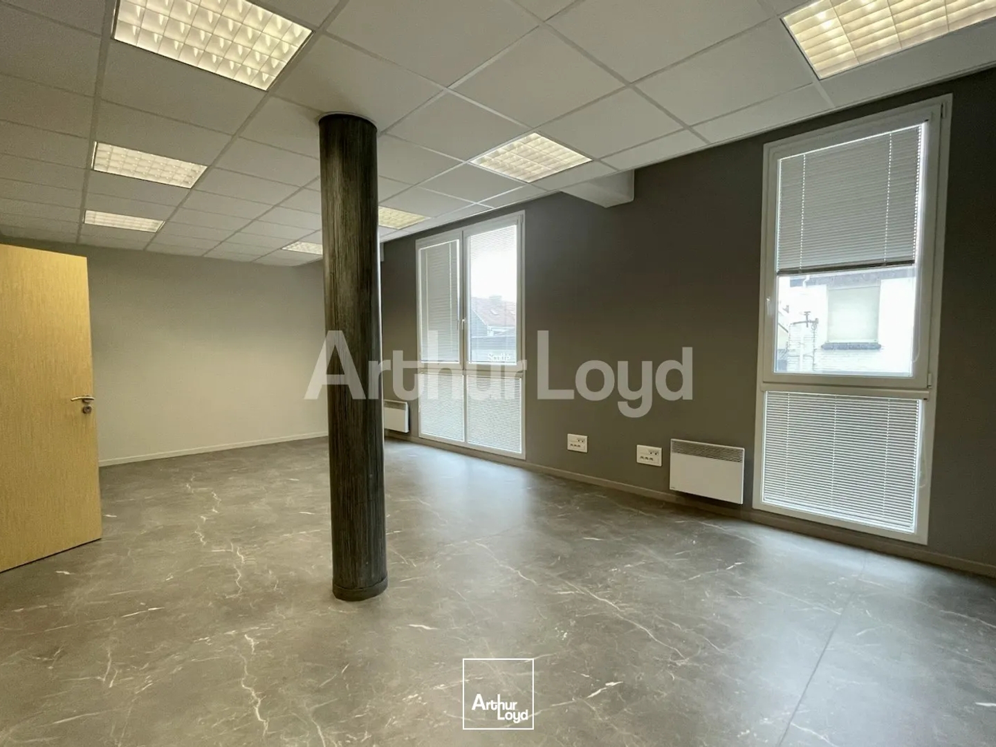 Immeuble à vendre - 1600m2 - Calais (62100)
