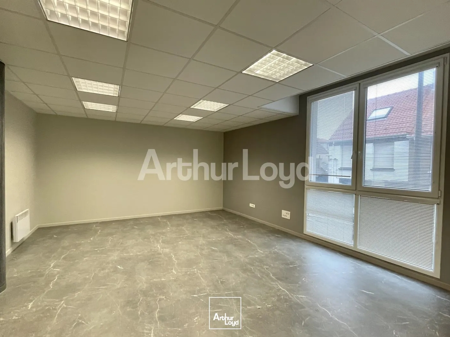 Immeuble à vendre - 1600m2 - Calais (62100)