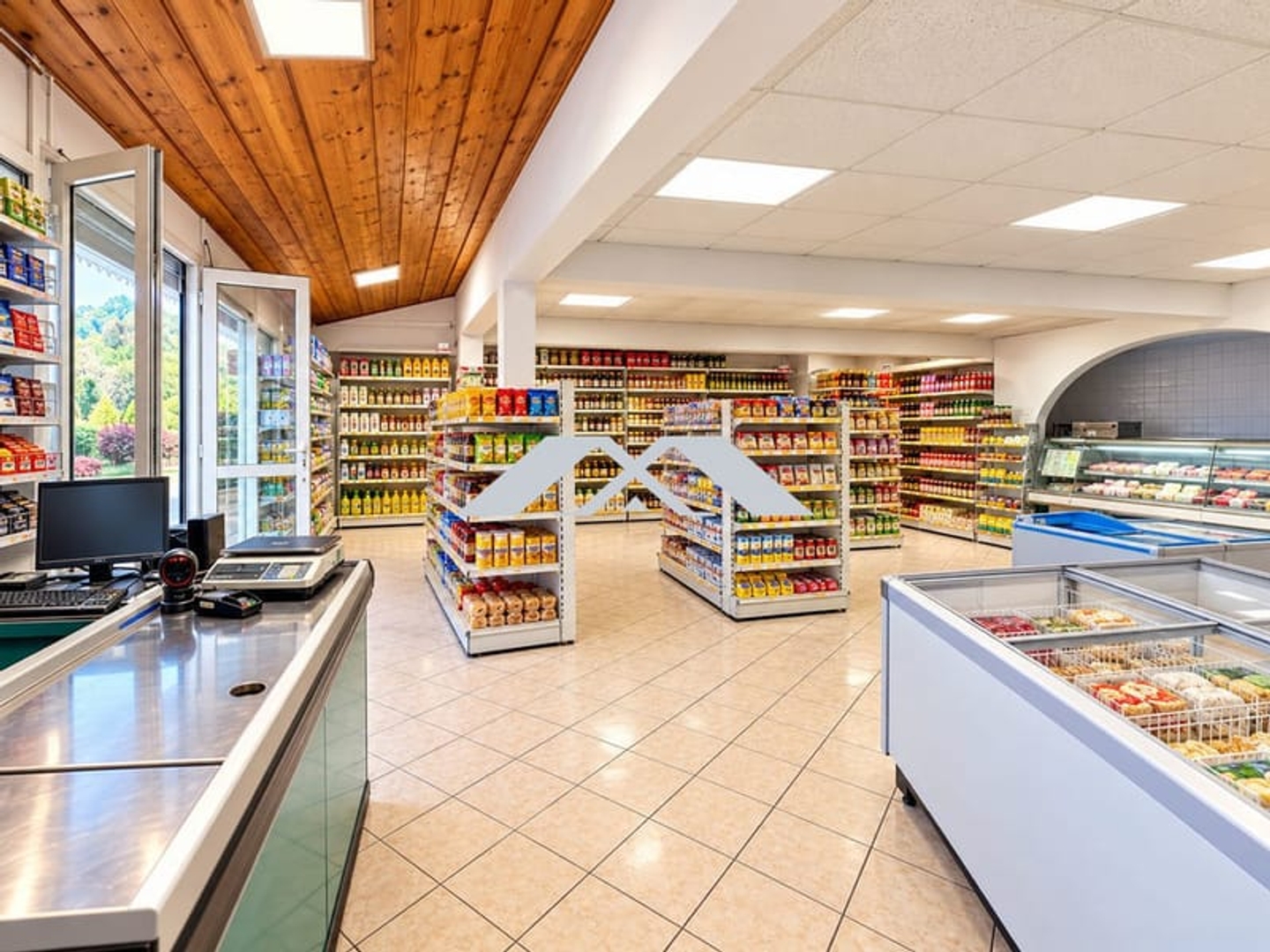 Fonds de commerce à reprendre à Salazie - Alimentation génér