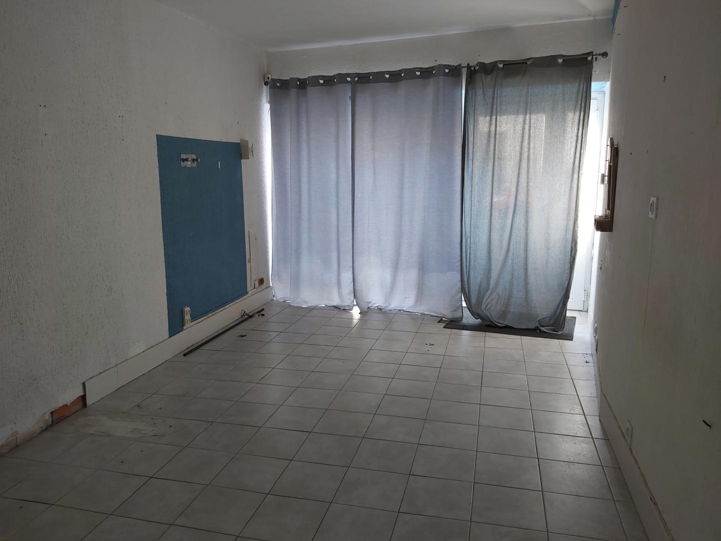 Immeuble à vendre - 5 pièces - 125m2 - Nontron (24300)
