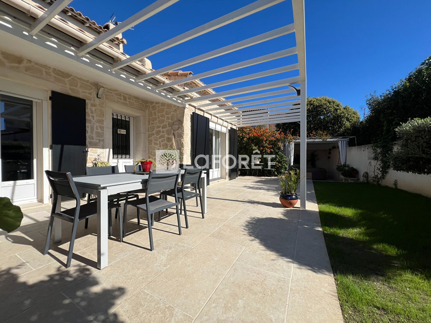 Maison à vendre - 4 pièces - 86m2 - Saint-Mitre-Les-R... (13920)