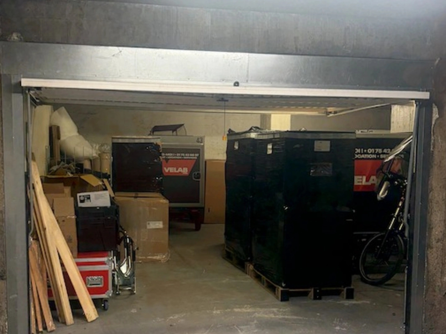 Magasin à vendre - 1 pièce - 89m2 - Paris 13e (75013)