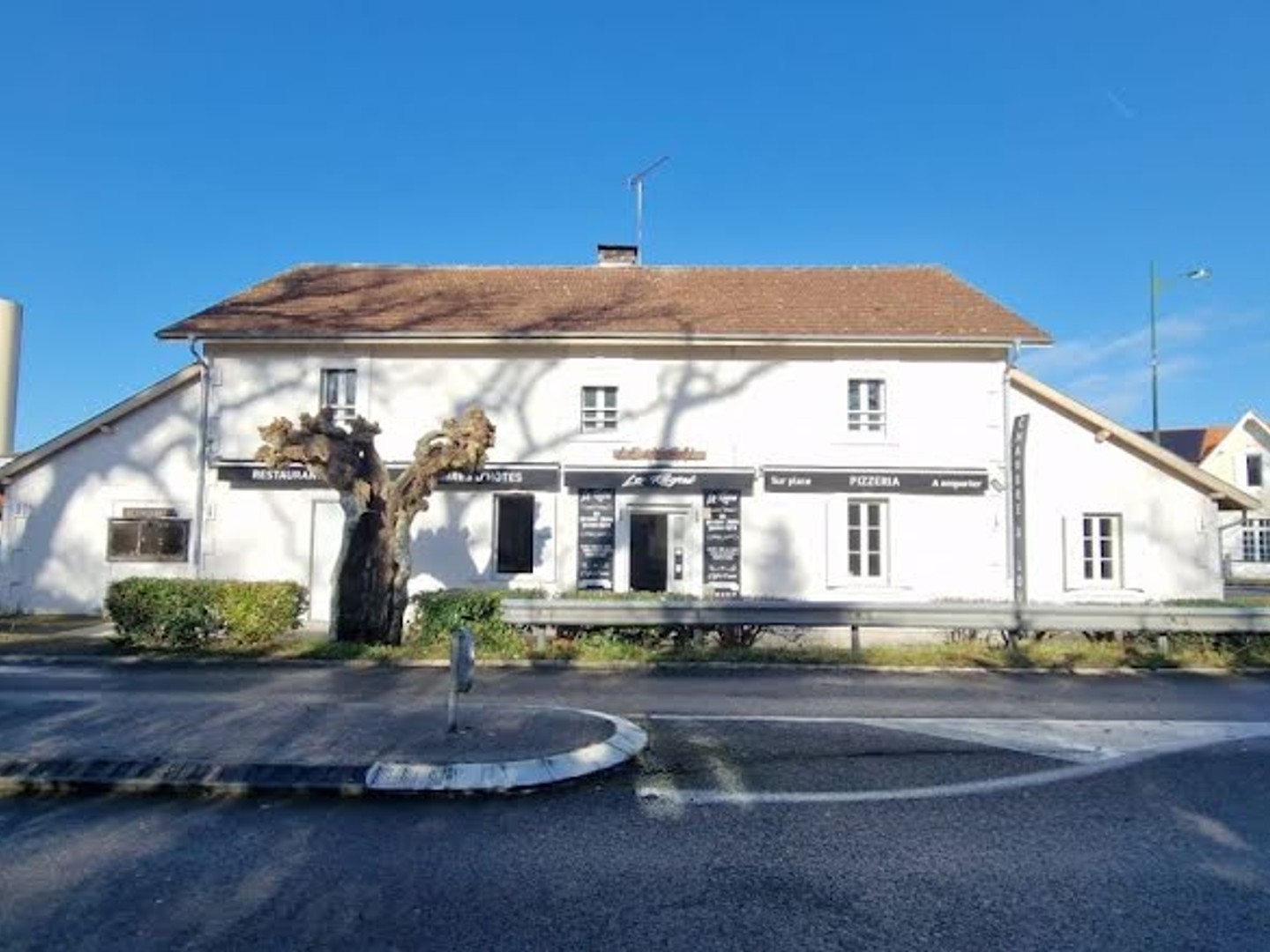 Commerce 3 pièces 280 m²