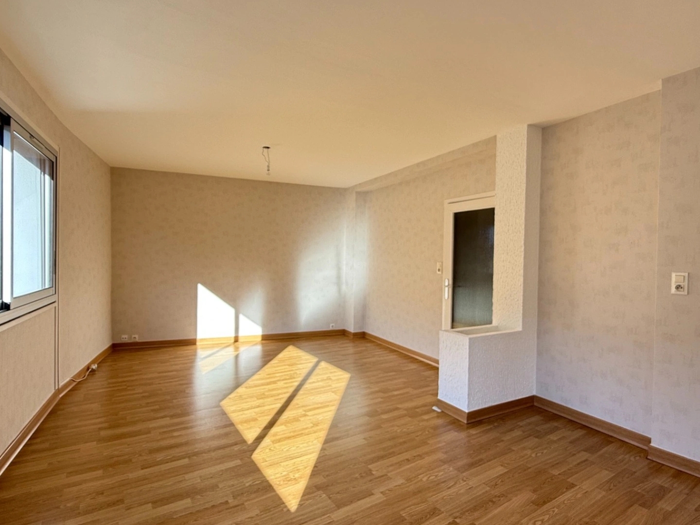 Appartement à vendre - 4 pièces - 87m2 - Clermont-Ferrand (63100)