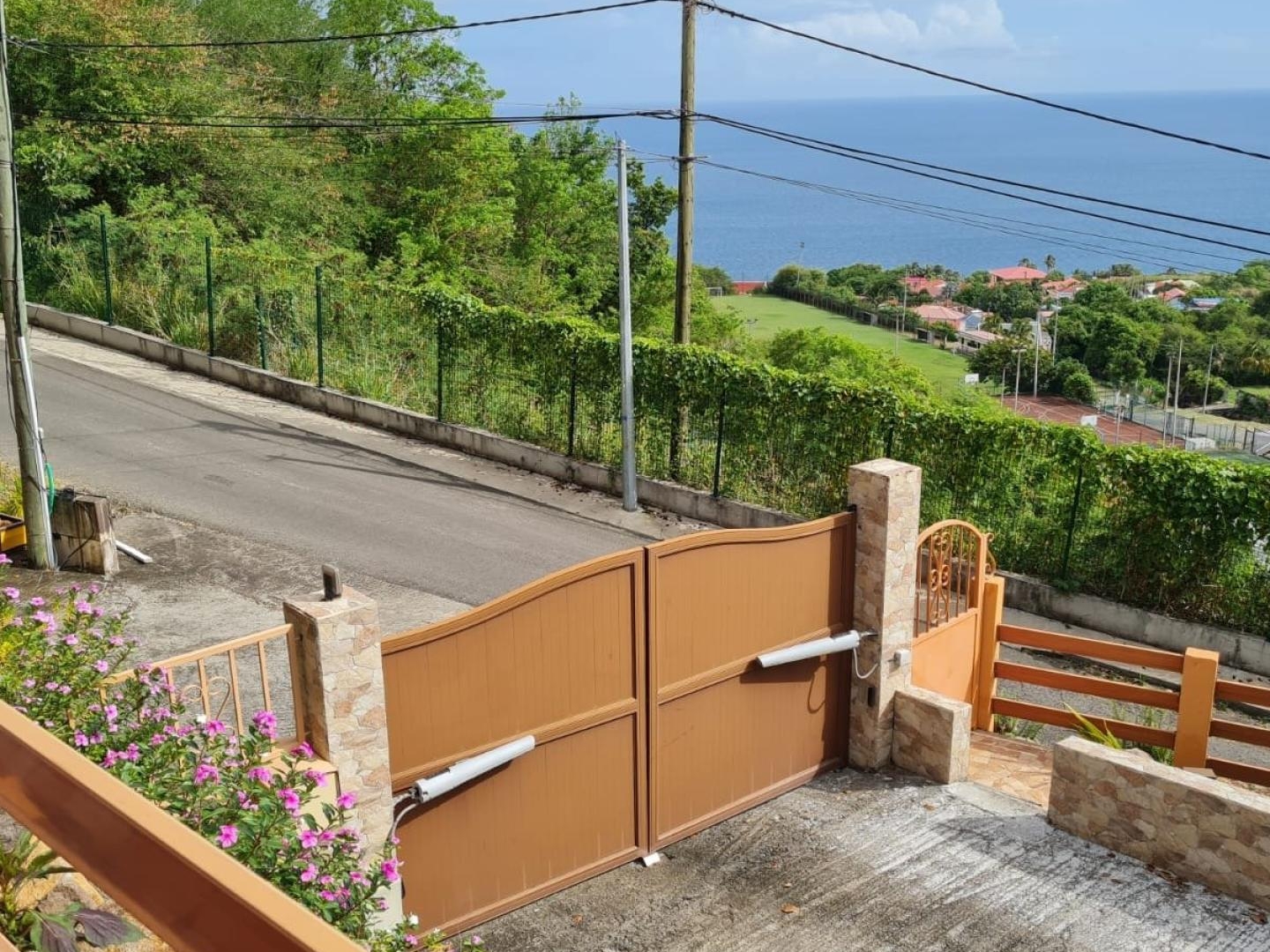 Maison à vendre - 7 pièces - 150m2 - Vieux-Fort (97141)