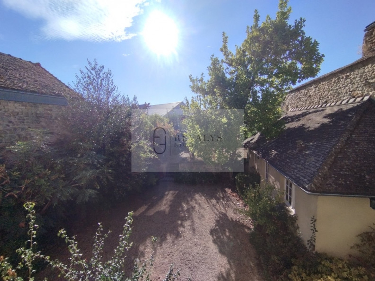 Immeuble à vendre - 341m2 - Autun (71400)