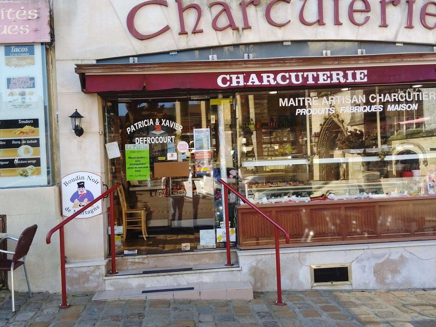 Vente charcuterie au centre de Mortagne au Perche