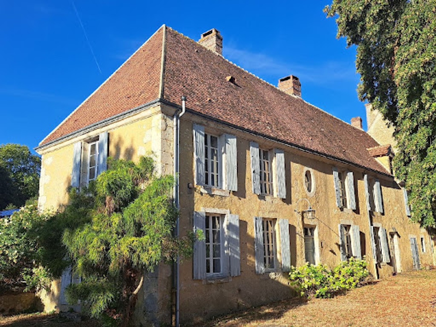 Maison 11 pièces 320 m²