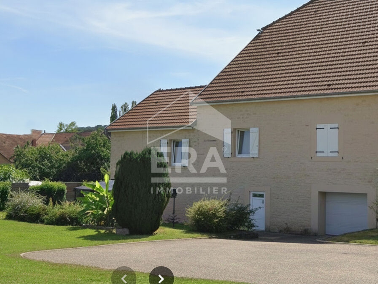 Maison 7 pièces 233 m²