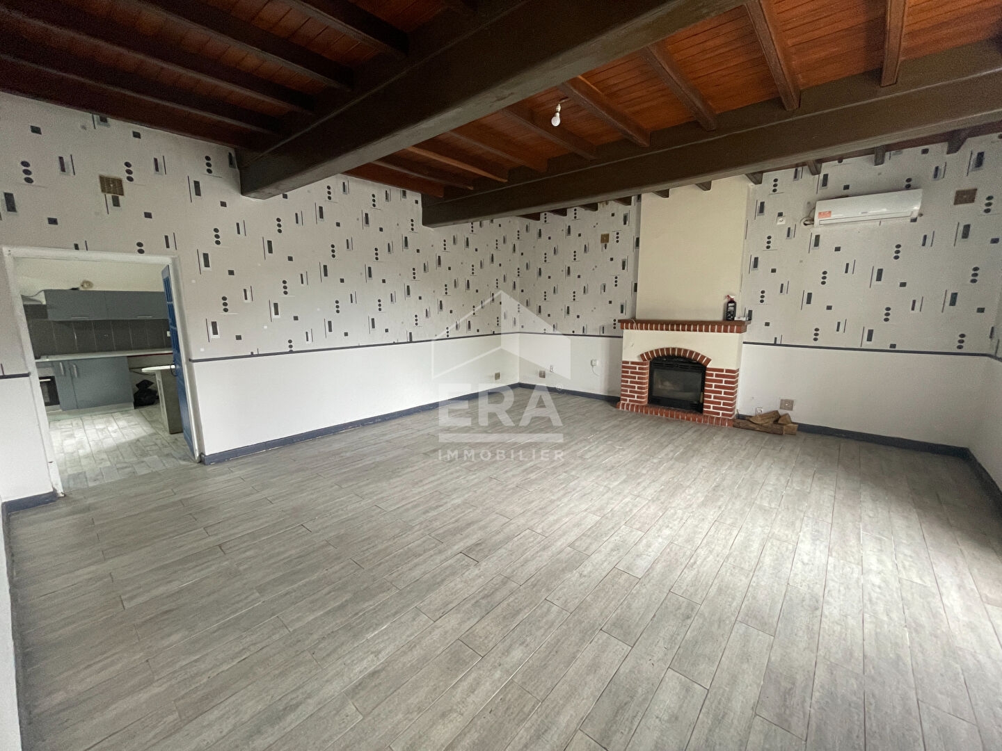 Maison à vendre - 9 pièces - 353m2 - Barbachen (65140)